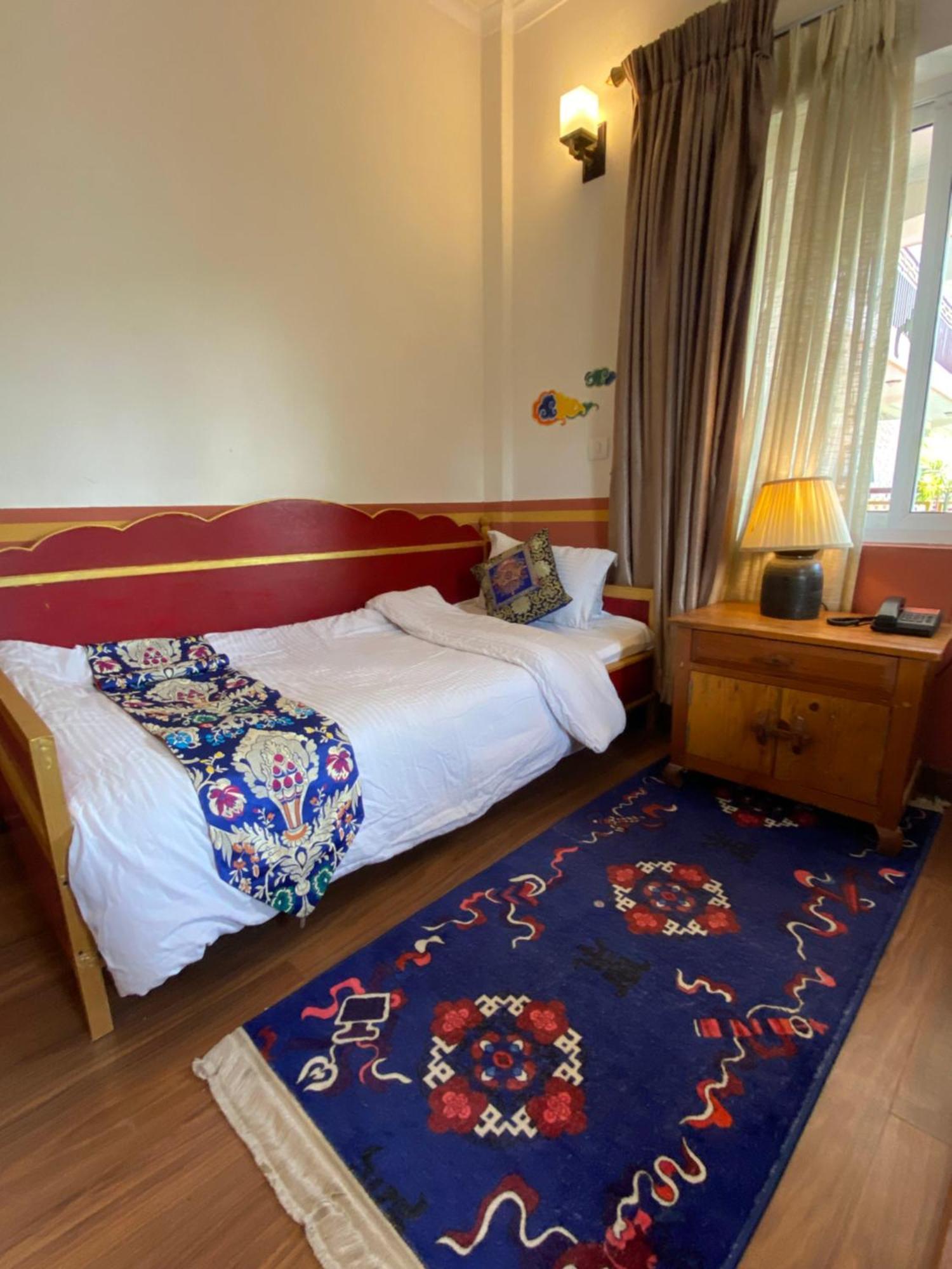 Three Jewels Boutique 3*