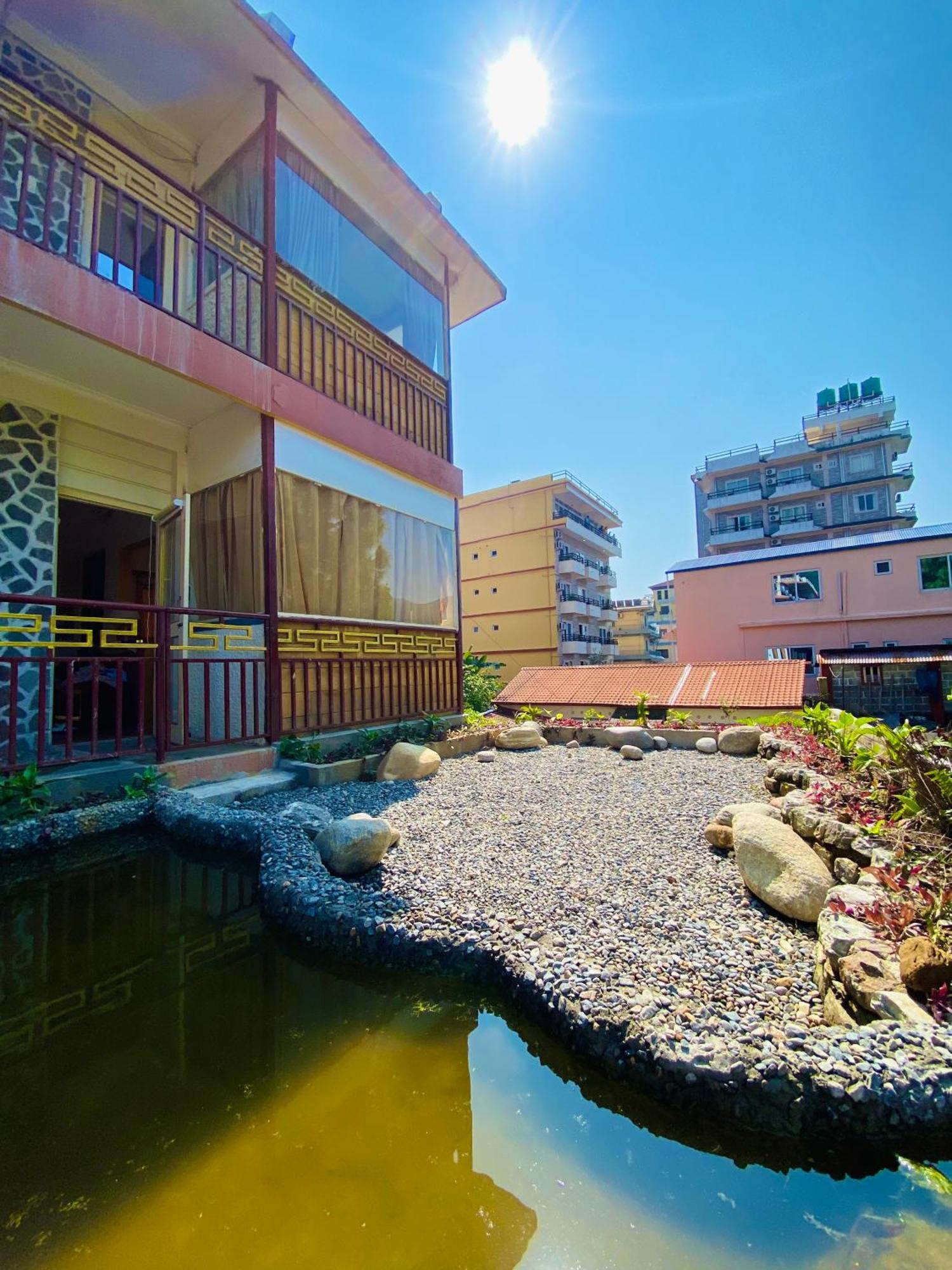 Three Jewels Boutique Hotel 3*